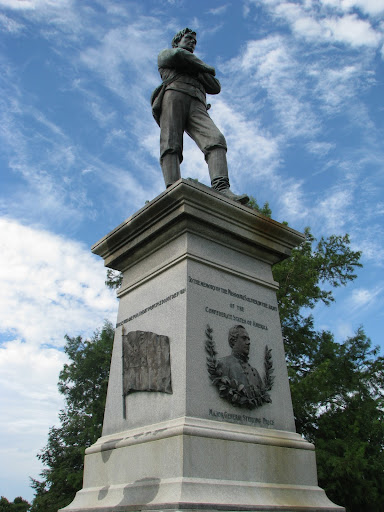 This is a monument dedicated to the Confederate Veterans of the Civil War. (Photo by: Brittni Bynum)