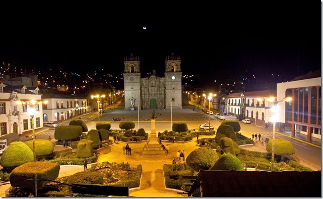 Plaza de Armas, noite