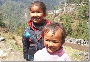 Crianças no Nepal 2