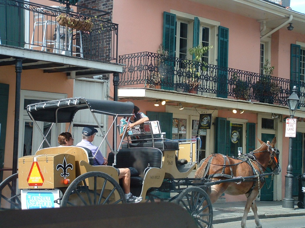 [44-Outside-Hamburger-Restaurant-on-B%255B2%255D.jpg]