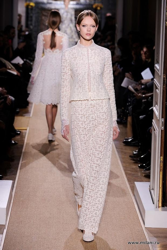 valentino-haute-couture-spring-2012-pfw56.jpg