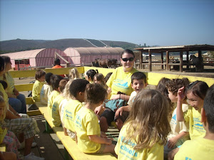 Halsey Preschool taking a tour of Underwood Farms!