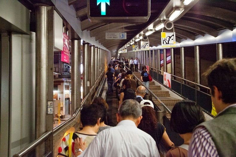 central-mid-levels-escalator-1%255B2%255D.jpg