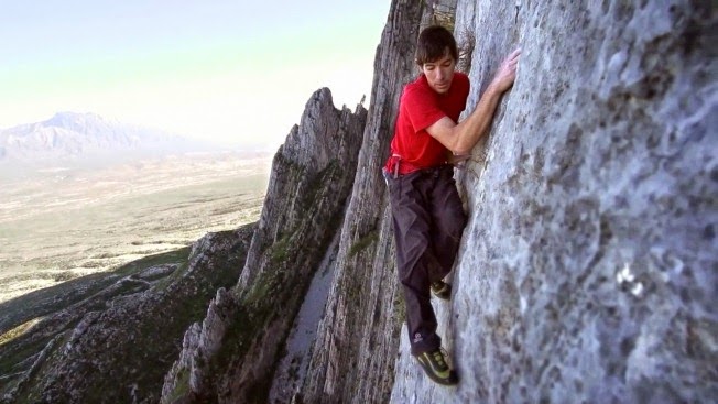 [north_face_alex_honnold_hed_20143.jpg]