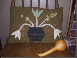 pineberry lane pillow