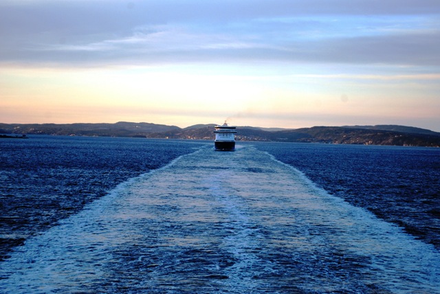 [Oslo%2520-%2520Nov%252026-2011%2520%2520Followed%255B3%255D.jpg]