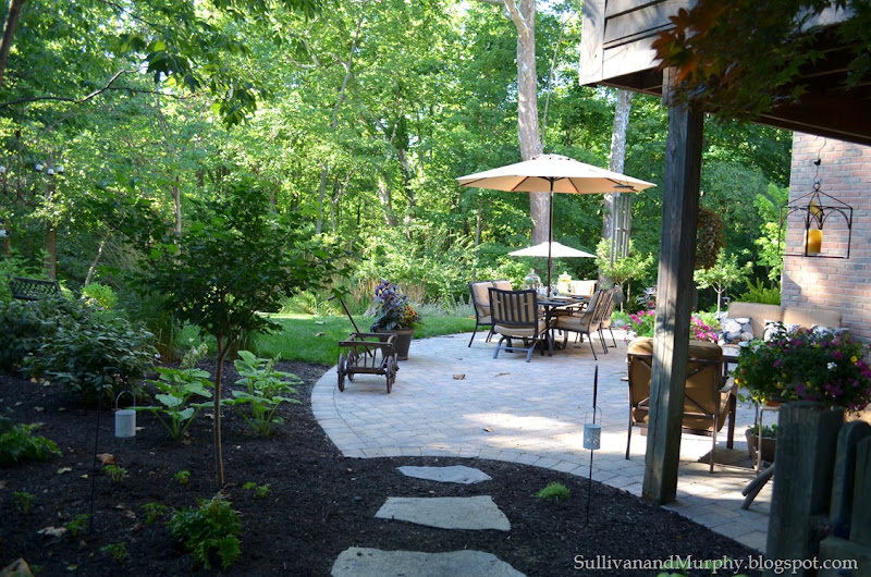 entry to backyard