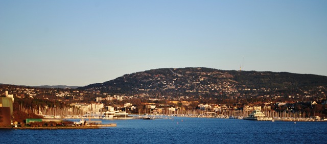 [2011-11-26%2520Frognerkilen%2520og%2520Holmenkollen%255B3%255D.jpg]