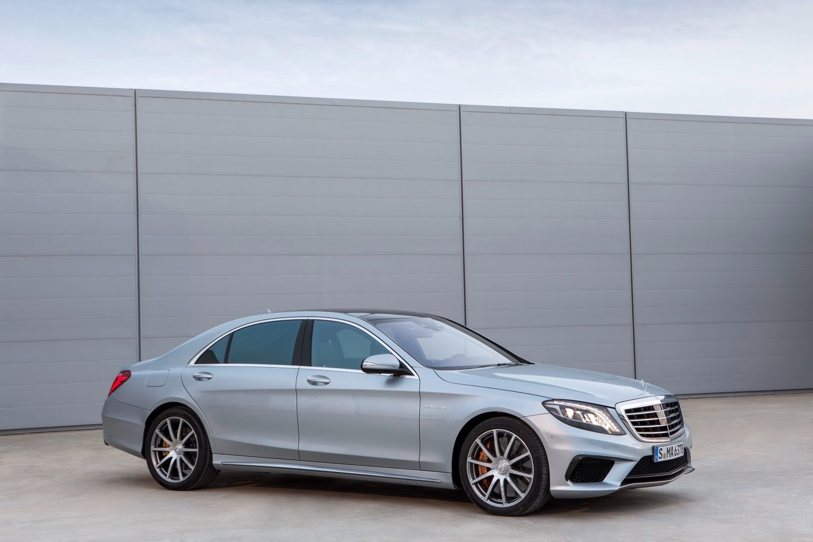[2014-Mercedes-S63-AMG-14%255B2%255D.jpg]