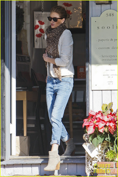 EXCLUSIVE TO INF. ALL-ROUNDER. DOUBLE SPACE RATES APPLY IN U.K. December 22, 2011: Rosie Huntington-Whiteley, wearing an ivory blazer teamed up with faded pair of  denim jeans, stops by  Soolip Paperie in West Hollywood, Calif. to pick up holiday greeting cards. She completes her outfit with indie sunglasses, tan suede ankle boots, leopard print scarf and a leather handbag. Mandatory Credit: INFphoto.com Ref: infusla-33