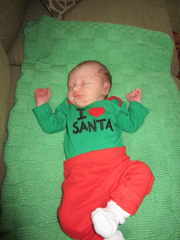 [Zoey%2520in%2520Santa%2520outfit%255B9%255D.jpg]