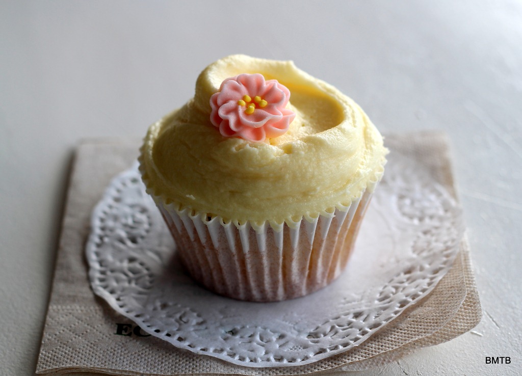 [Bluebells%2520cupcake%255B12%255D.jpg]