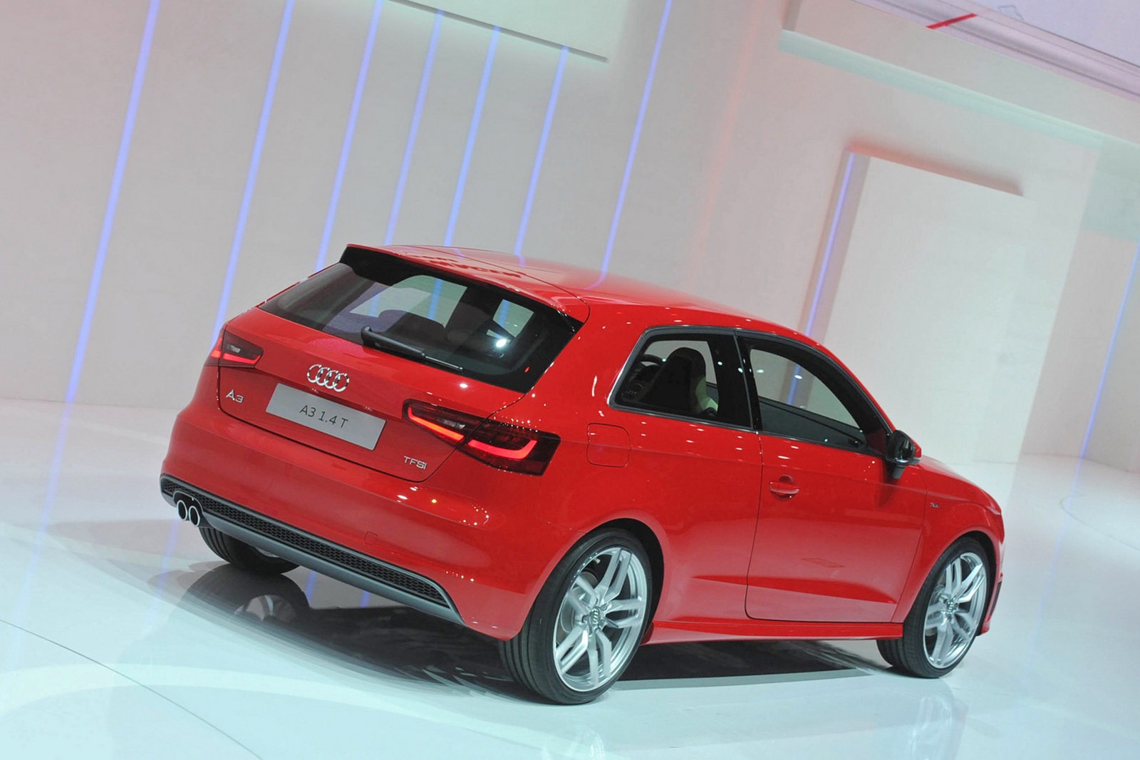[2013-Audi-A3-18%255B2%255D.jpg]