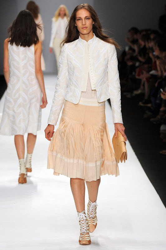 vanessa-bruno-spring-2013-15 vanessa-bruno-spring-2013-15