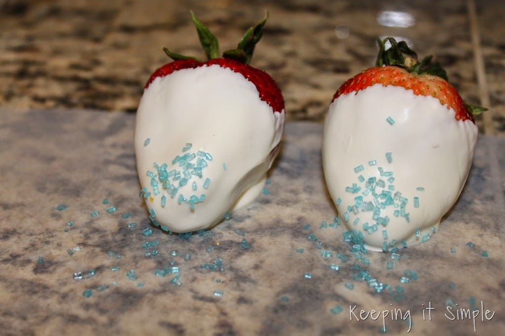 [red-white-and-blue-chocolate-covered-strawberries%2520%25283%2529%255B3%255D.jpg]