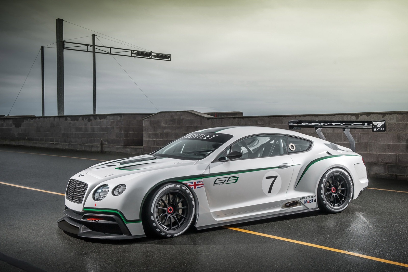 [Bentley-Continental-GT3-Concept-Racer-1%255B3%255D%255B2%255D.jpg]