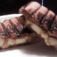 Apple Pie Cheddar Paninis
