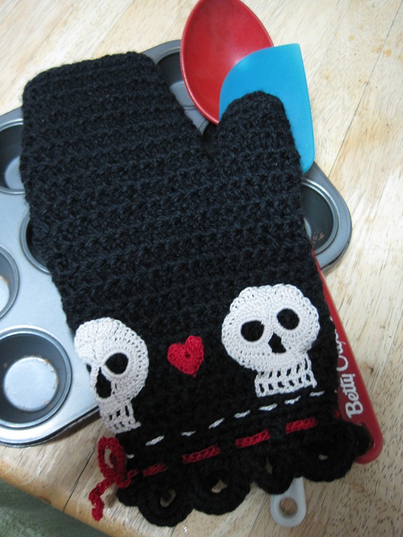 [oven%2520mitt%2520%25282%2529%255B3%255D.jpg]