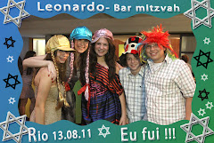 Fotos do evento Leonardo - 13.08.11. Foto numero 21 da Social Click Fotografia Digital, do Rio de Janeiro, RJ, que faz fotos divertidas, fotos malucas, fotos com fantasias, fotos na hora, fotografia maluca, fotografia divertida com molduras personalizadas. fotos divertidas malucas foto maluca animadas animado rj rio de janeiro divertida fantasia animada fotografias casamento cidade www fotografos