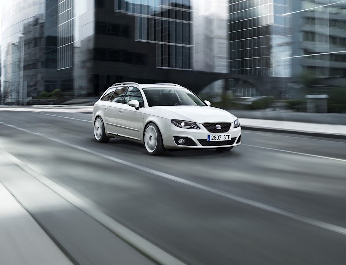 2012 Seat Exeo 004.jpg 2012 Seat Exeo 004.jpg
