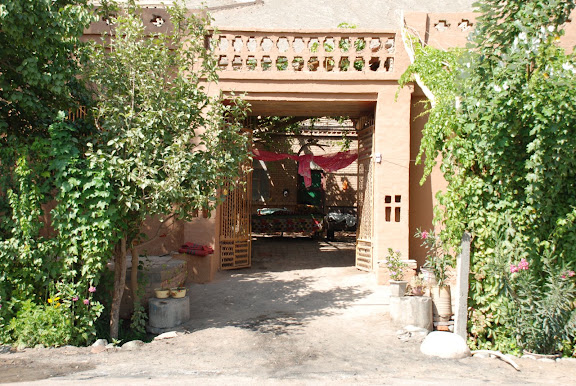 Turfan - Putaogou entrée maison porte ouverte