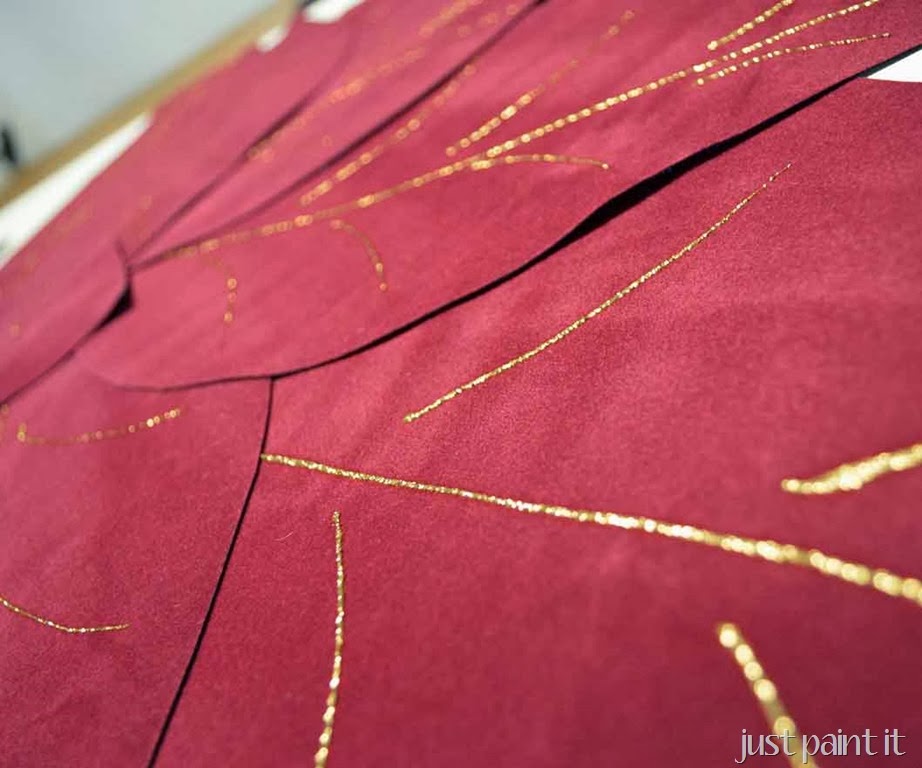 [Poinsettia-Tree-Skirt-H%255B2%255D.jpg]