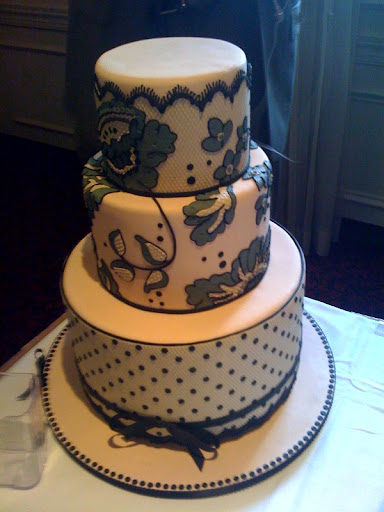 In another room, Ron Ben-Israel Cakes were on display. How beautiful is this design?