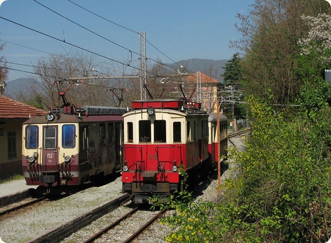 Trenino_Casella_incrocio_locomotive