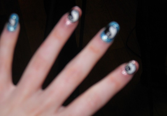 BLURRY NAILS