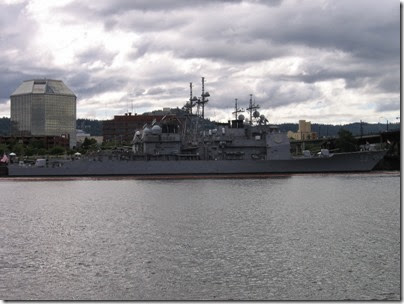 IMG_7008 USS Mobile Bay (CG-53) & USS Bunker Hill (CG-52) in Portland, Oregon on June 10, 2007