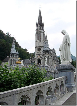 [gereja-Lourdes_thumb4%255B2%255D.jpg]