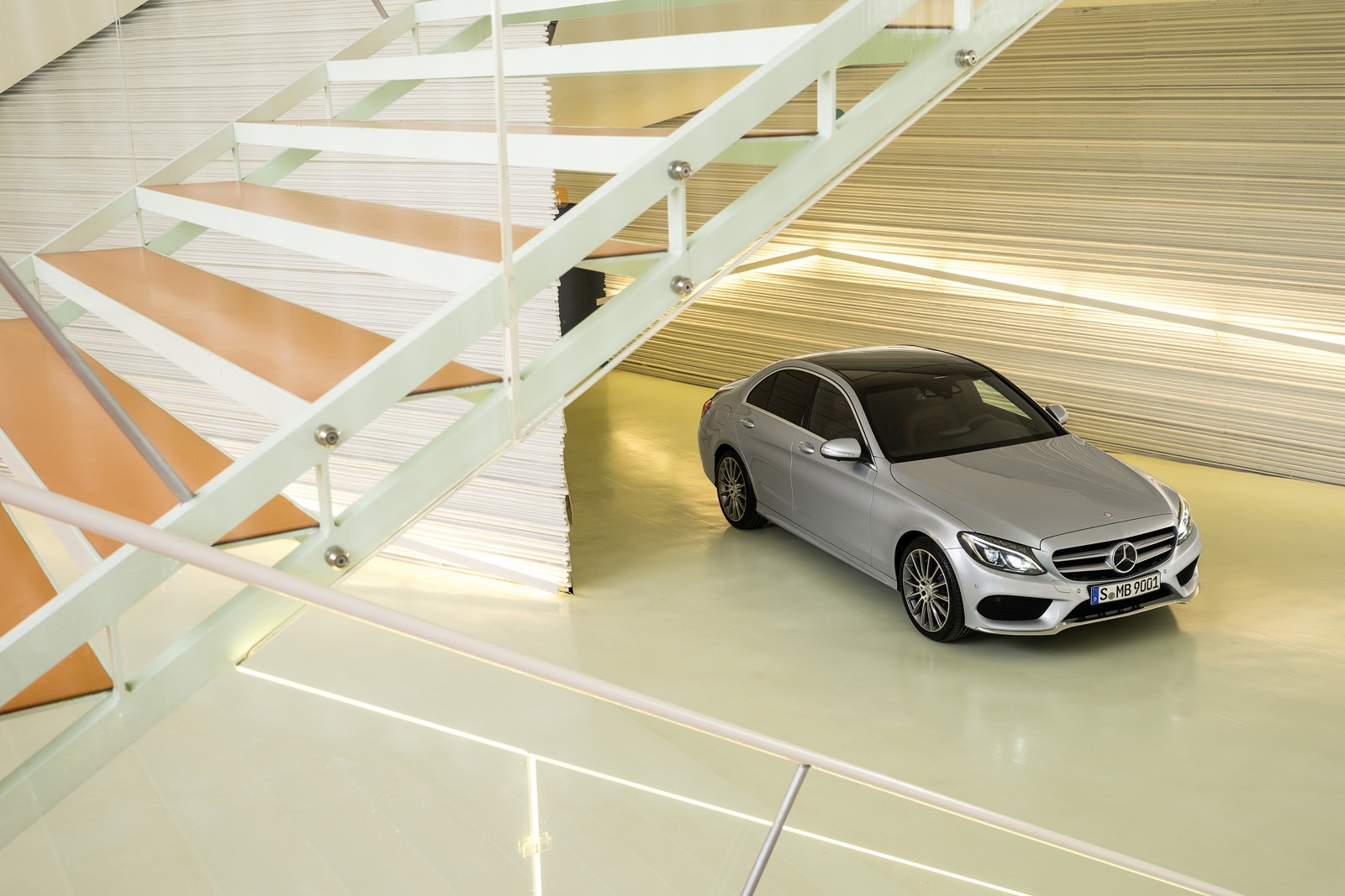 [2015-Mercedes-C-Class-37%255B3%255D.jpg]