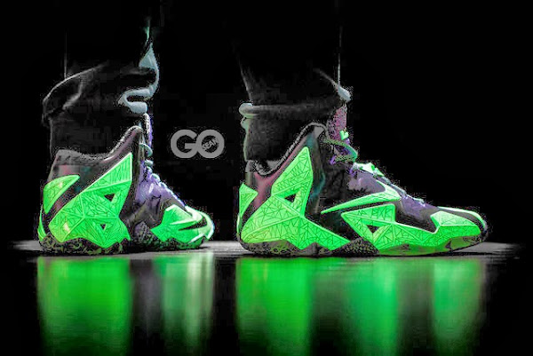 This is How 8220Gator King8221 Nike LeBron 11 Glows Under Black Light