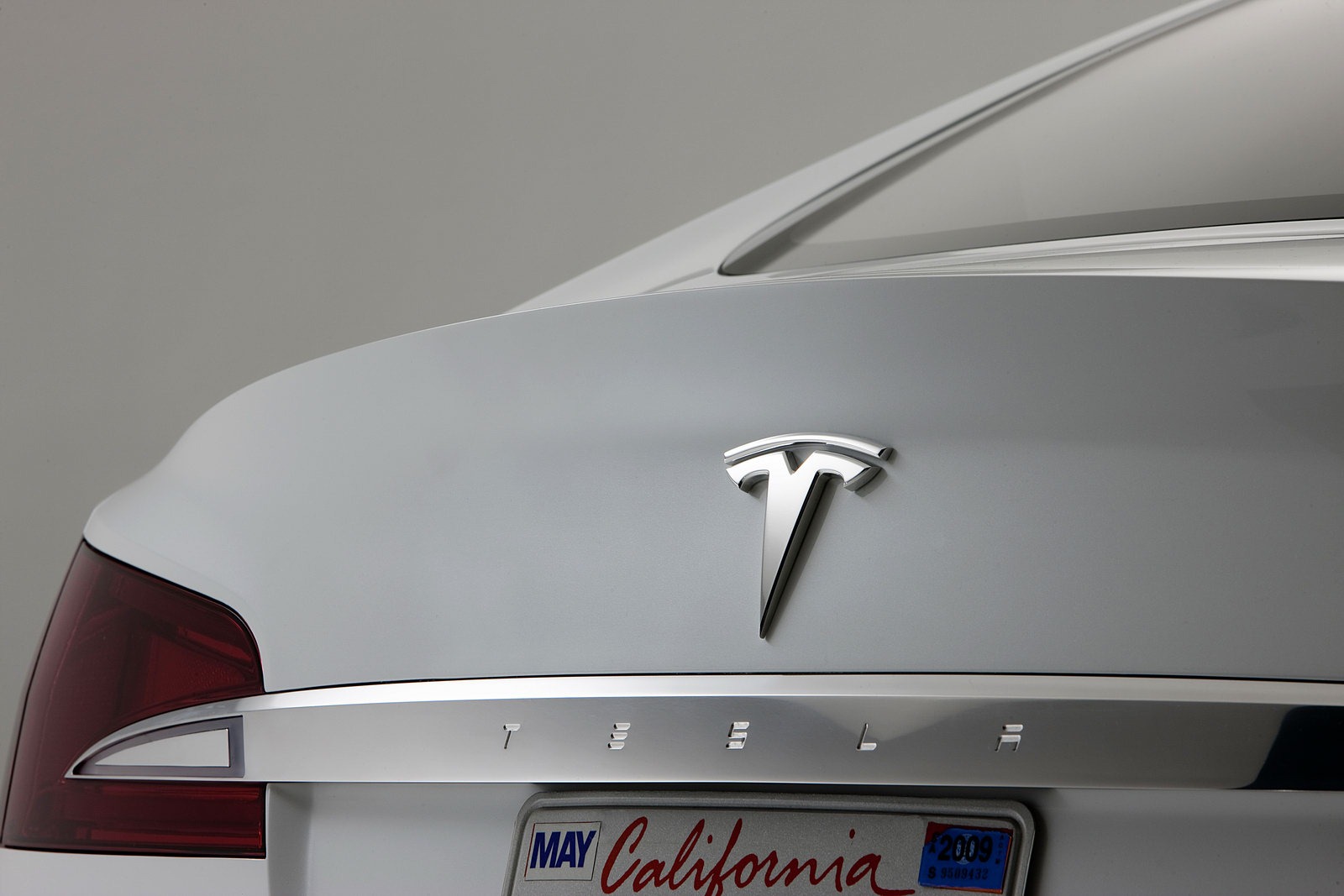 [Tesla-Model-S-4%255B3%255D.jpg]