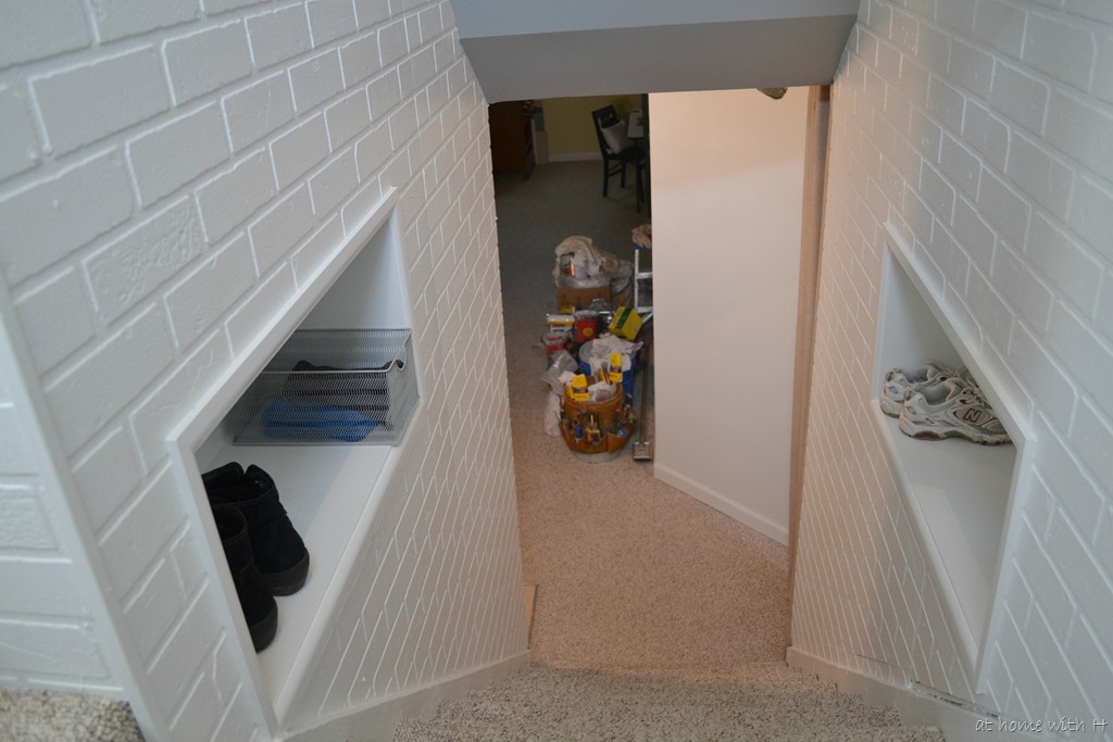 [stairwall_finishedbox3_athomewithh%255B3%255D.jpg]