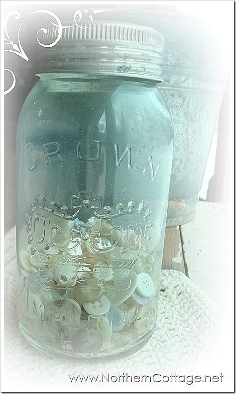 frosty crown mason jar @ NorthernCottage.net