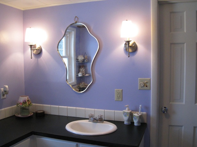 [apt_bathroom_lights_on_athomewithh%255B4%255D.jpg]