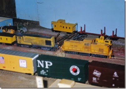 18 HO-Scale Layout at the Lewis County Mall in January 1998
