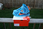 nike lebron 9 ps elite lebron pe china 3 08 Closer Look at Nike LeBron 9 P.S. Blue Flame and Tennis Balls PEs