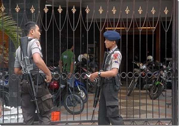 igreja na indonésia