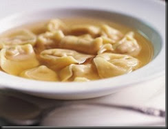 Agnolotti di Natale in brodo Agnolotti di Natale in brodo