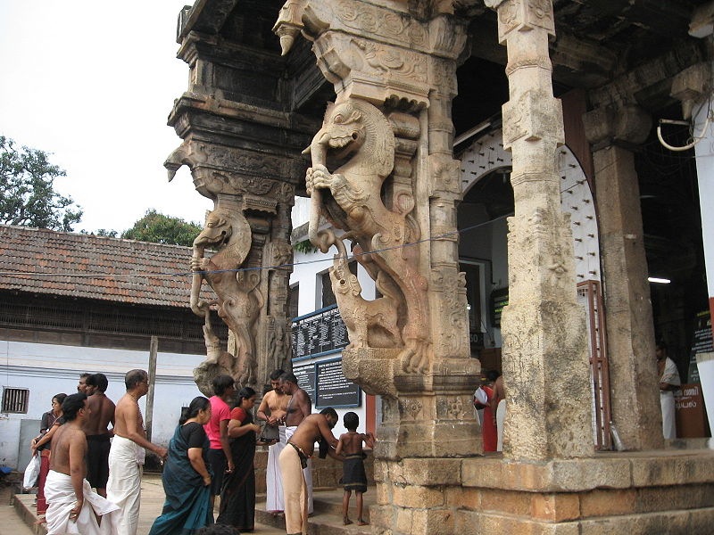 [Thiruvanthapuram_Temple_Entrance%255B2%255D.jpg]
