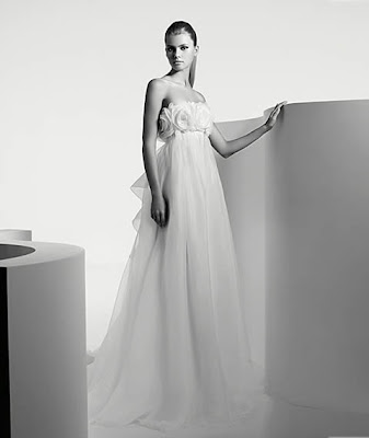 Modelo Valdemar - Vestidos de novia Avance Manuel Mota 2009