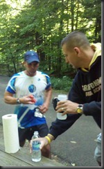 chris and paul aid station