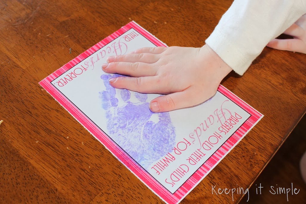 [Valentine%2527s-Day-Handprint-Heart%2520%2523freeprintable%2520%25283%2529%255B8%255D.jpg]