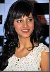 shruthi hasan new style