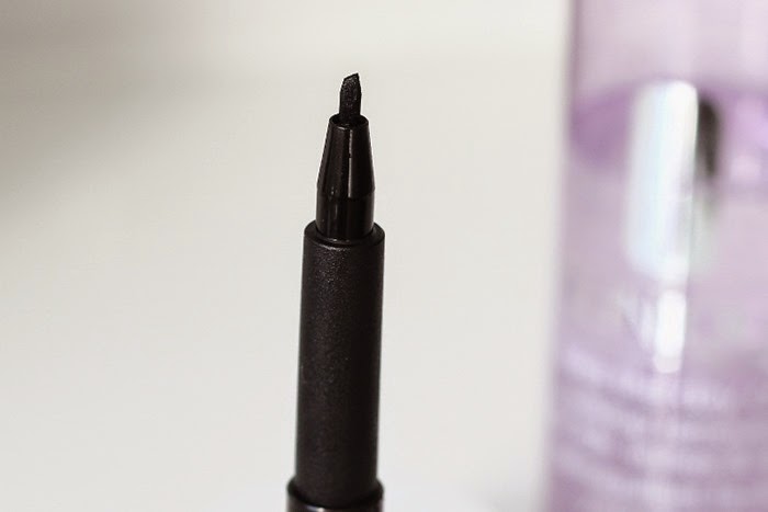 rimmel london scandaleyes thick and thin eyeliner