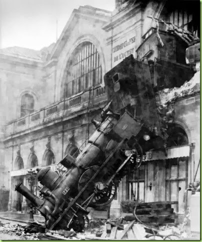 Train_wreck_at_Montparnasse_1895