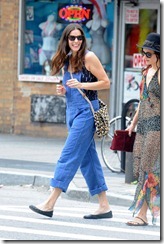 Liv Tyler smiles spends labor day out New AEAWwAP9vcJl
