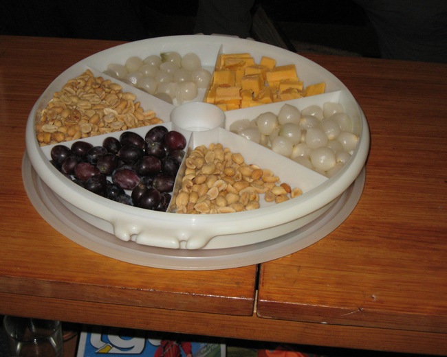 SURPRISE CHEESE & WINE NIBBLES